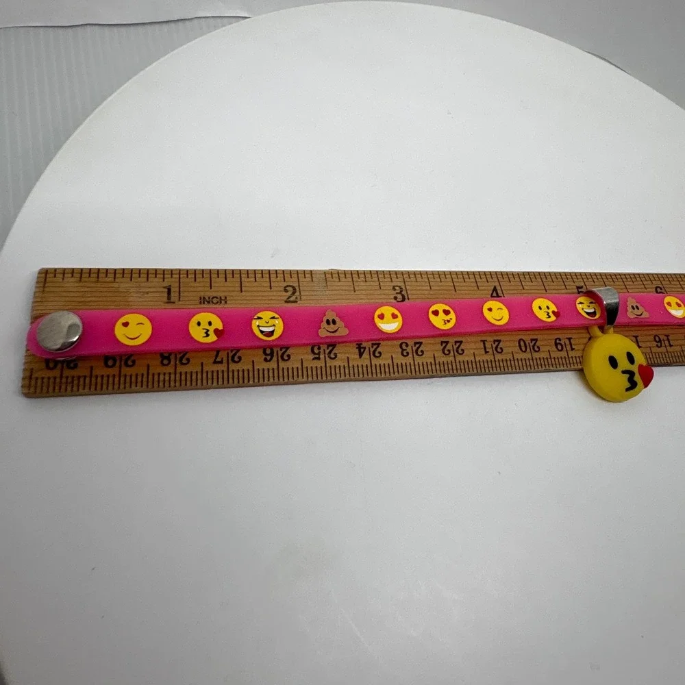 Kids Hot Pink Emoji Bracelet with Smiley Face Charm‎ Adjustable Snap Closure